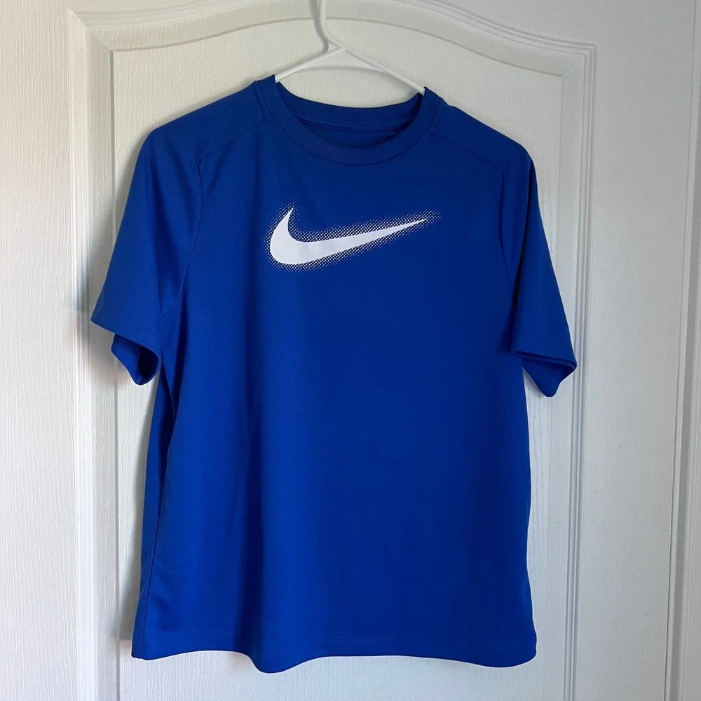 Nike Dri-FIT Kids Size Large Blue Short Sleeve Graphic Swoosh Athletic T-Shirt